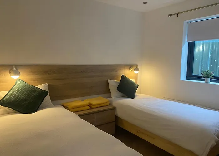 Modern Space 20 Minutes From Airport Appartement *